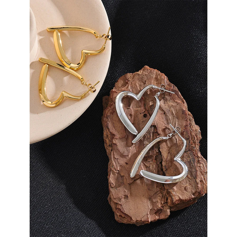 Hollow Heart Hoop Earrings — 18K Gold-Plated Stainless Steel | Anti-Allergic