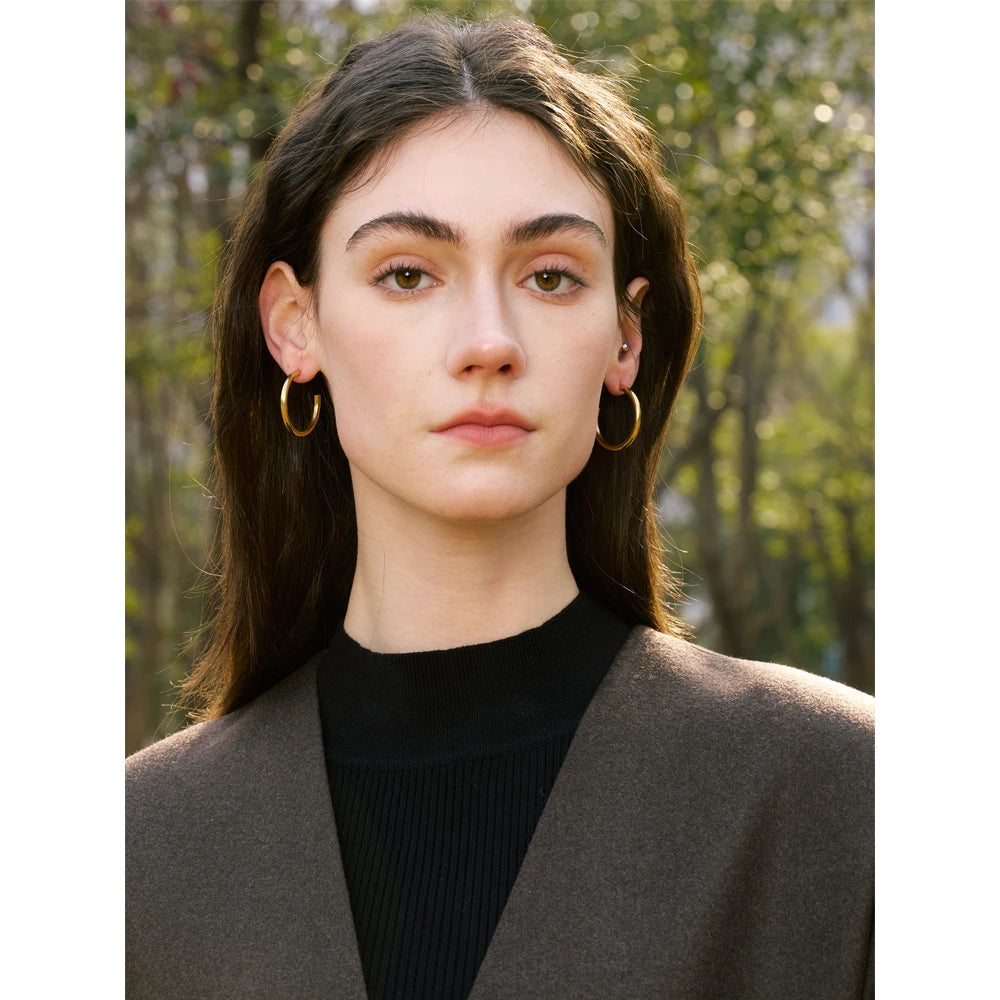 18K Gold-Plated Minimalist Hoop Earrings — Waterproof Stainless Steel | 25–70mm