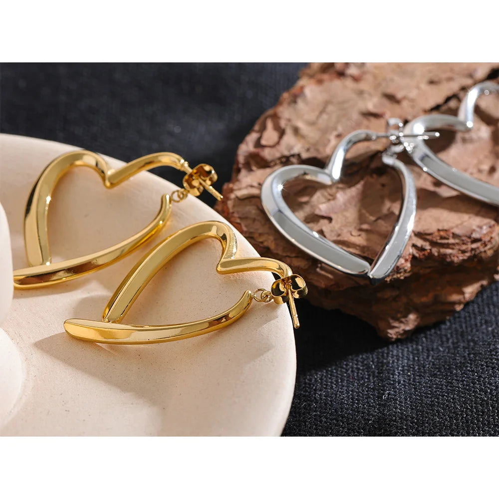 Hollow Heart Hoop Earrings — 18K Gold-Plated Stainless Steel | Anti-Allergic