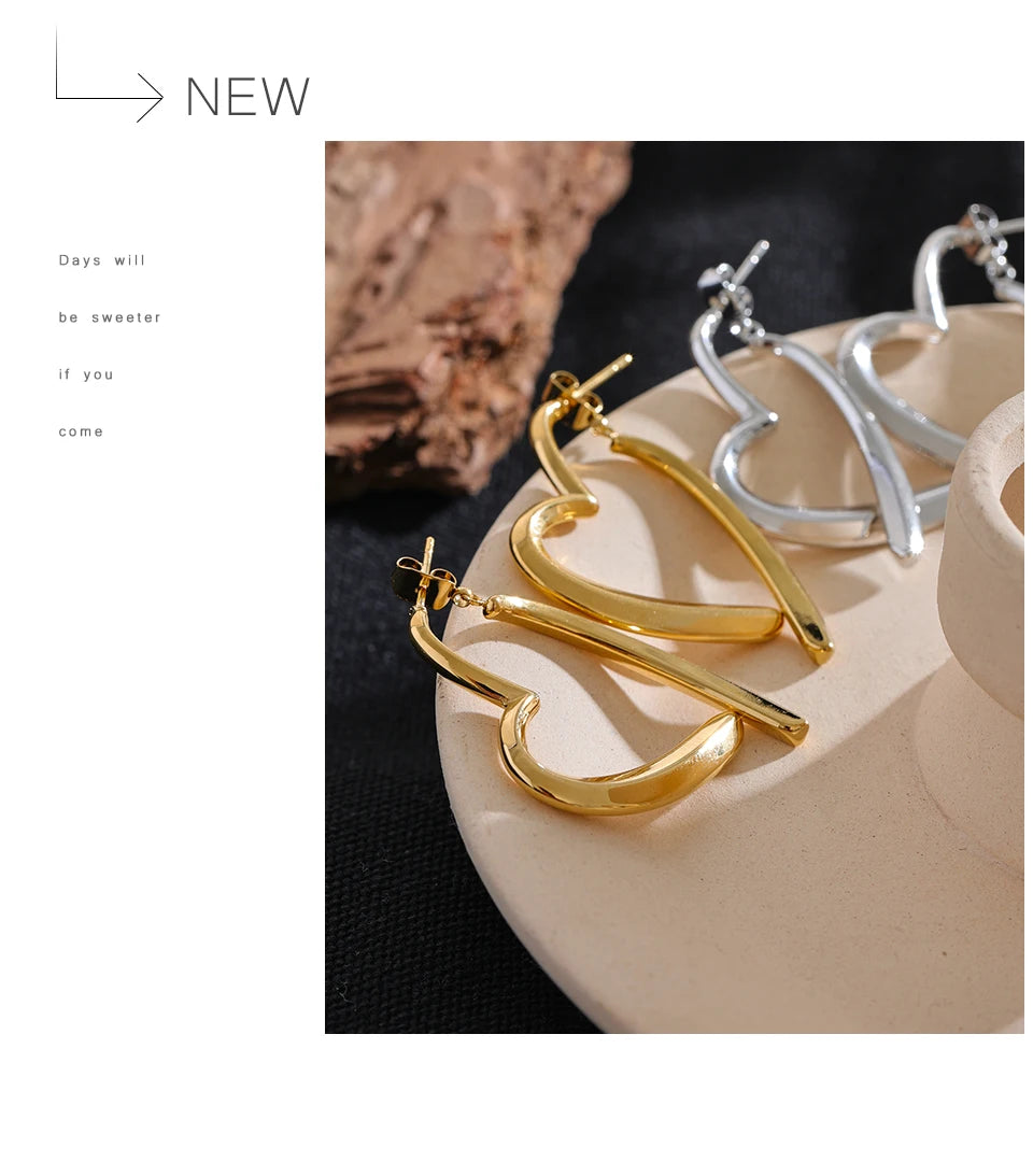 Hollow Heart Hoop Earrings — 18K Gold-Plated Stainless Steel | Anti-Allergic