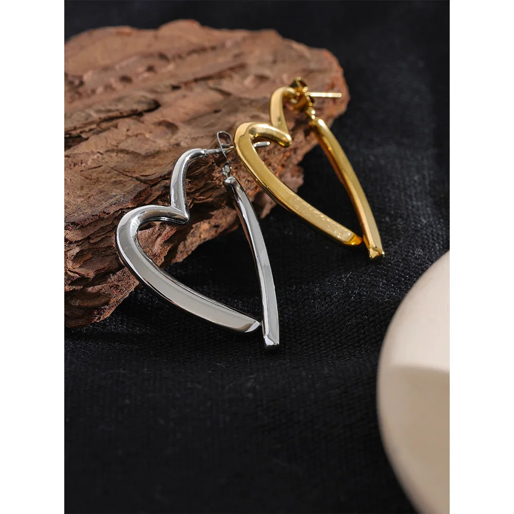 Hollow Heart Hoop Earrings — 18K Gold-Plated Stainless Steel | Anti-Allergic